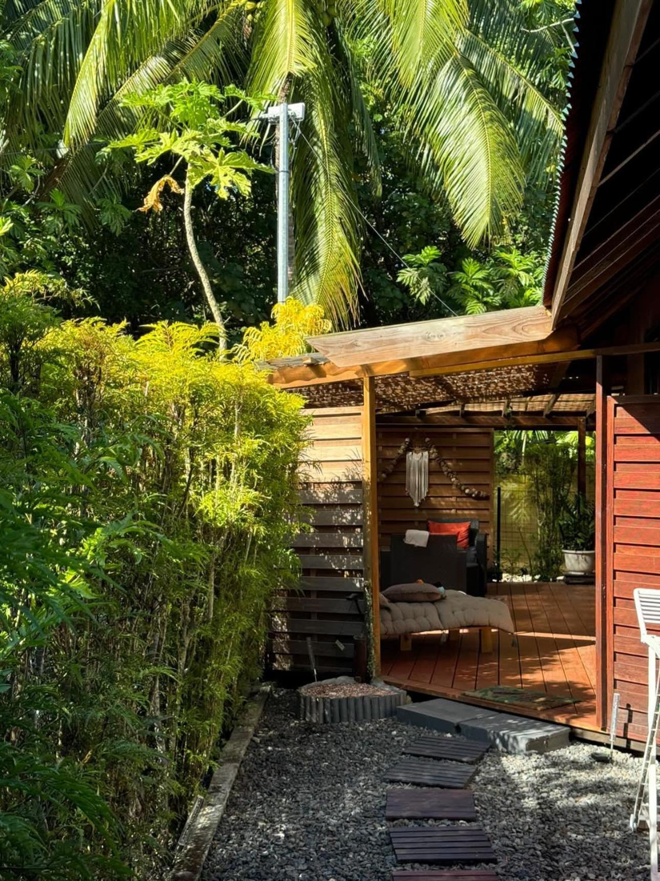 Faaora Lodge, Little Paradise Haapiti Extérieur photo